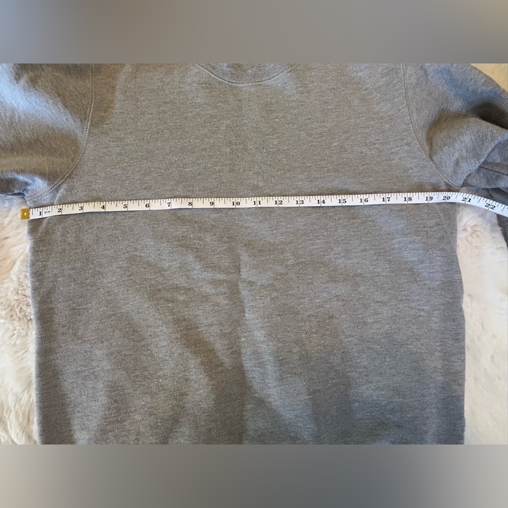 Octobers Very Own OVO Owl Logo Gray Logo Crewneck Sweatshirt Size Small - Picture 5 of 10